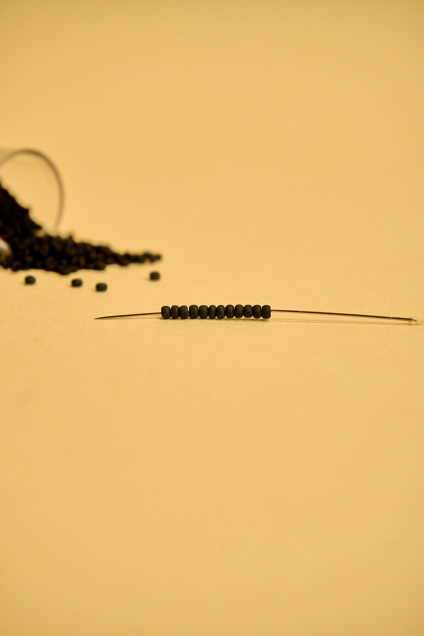 Mostacilla Rocalla FGB 11/0- semicalibrada 10grs| NEGRO MATE