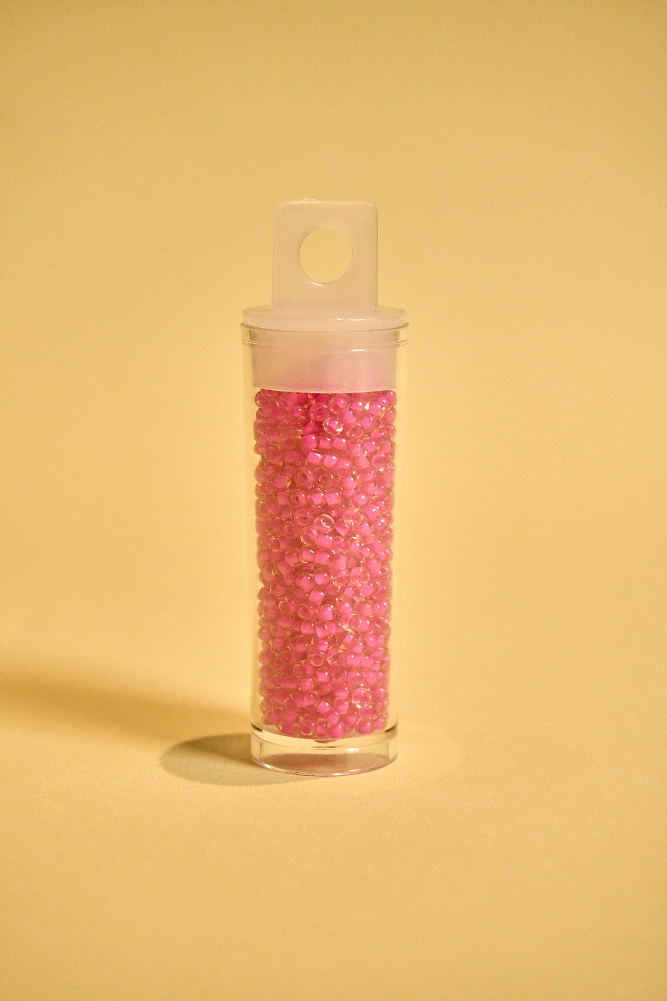 Mostacilla Rocalla FGB 11/0- semicalibrada 10grs| FUCSIA TRANSPARENTE