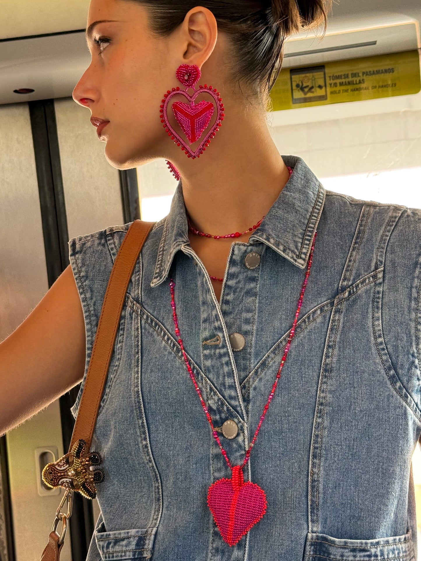 COLLAR CORAZON TEJIDO/  FUCSIA