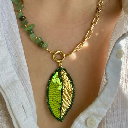 COLLAR JADE CHIPS